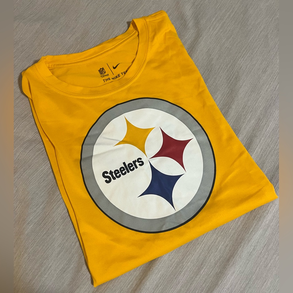 Nike Men's Pittsburgh Steelers t-shirt